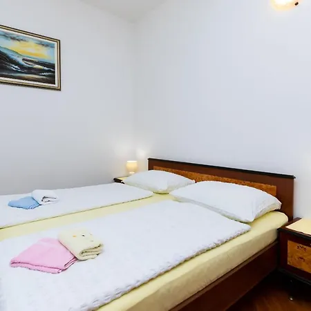 公寓 Marija Sabina *