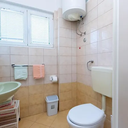 公寓 Marija Sabina *