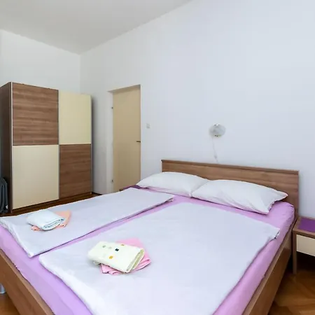 公寓 Marija Sabina 洛帕