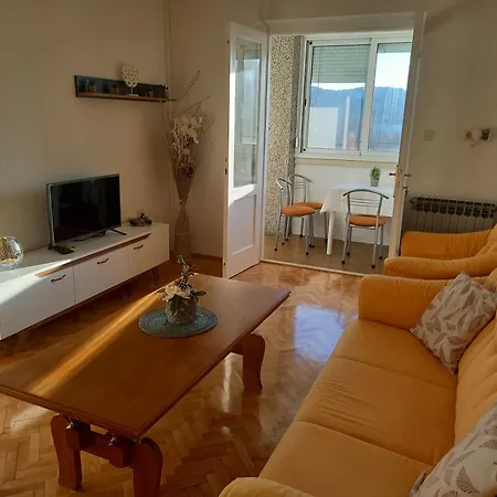 公寓 Marija Sabina 洛帕